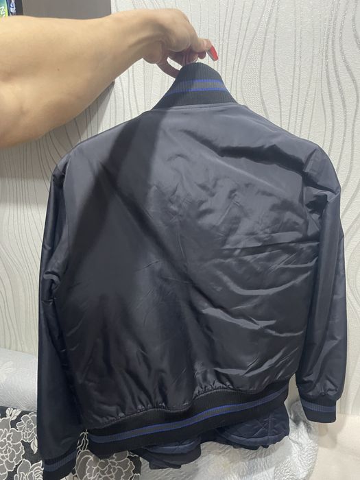 EA7 легкая куртка