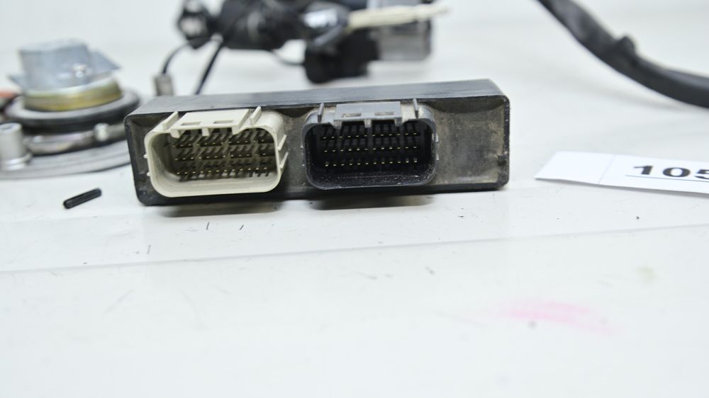 Suzuki GSXR 750 2011 - 2017 L1 - L7 Set Contact Chei Calculator ECU