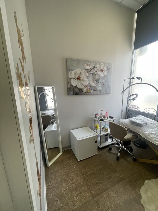 Сдам кабинет косметологу или массажисту 95000