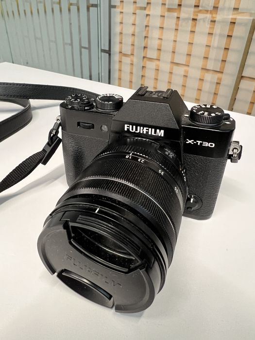 Продам фотоаппарат Fujifilm XT-30 II