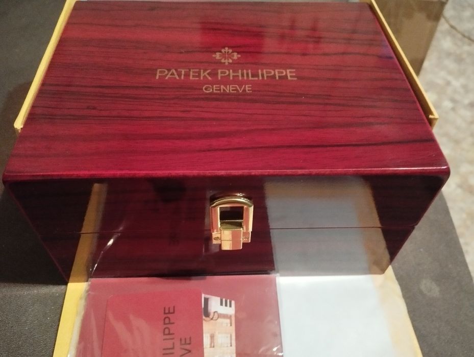 Часы  Patek Philippe