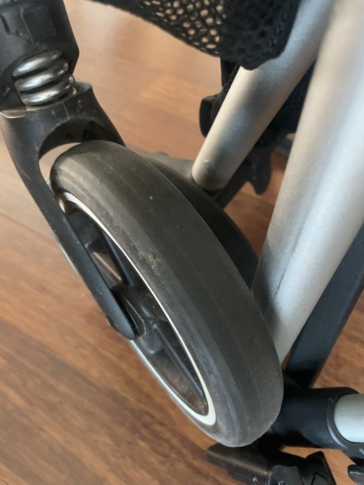 Cybex Eezy S Twist +2