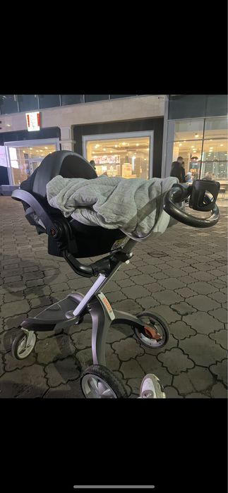 Продам очень красивую коляску