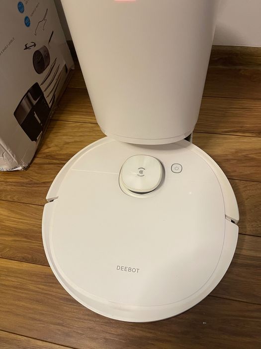 ЧИСТО НОВА Продавам робот прахосмукачка