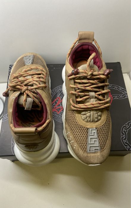 Versace chain reaction