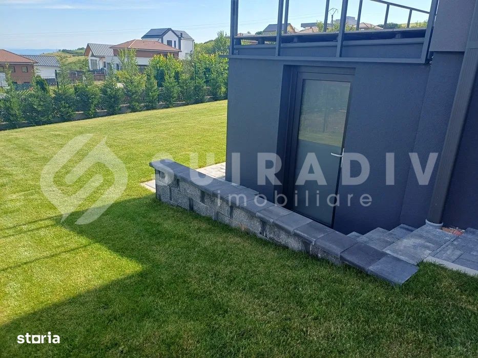 Casa tip duplex, prima inchiriere, curte de 500 mp- Dezmir