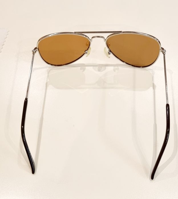 Продавам детски овални слънчеви очила