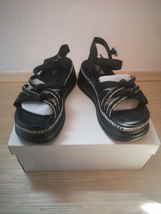 Дамски обувки различни модели