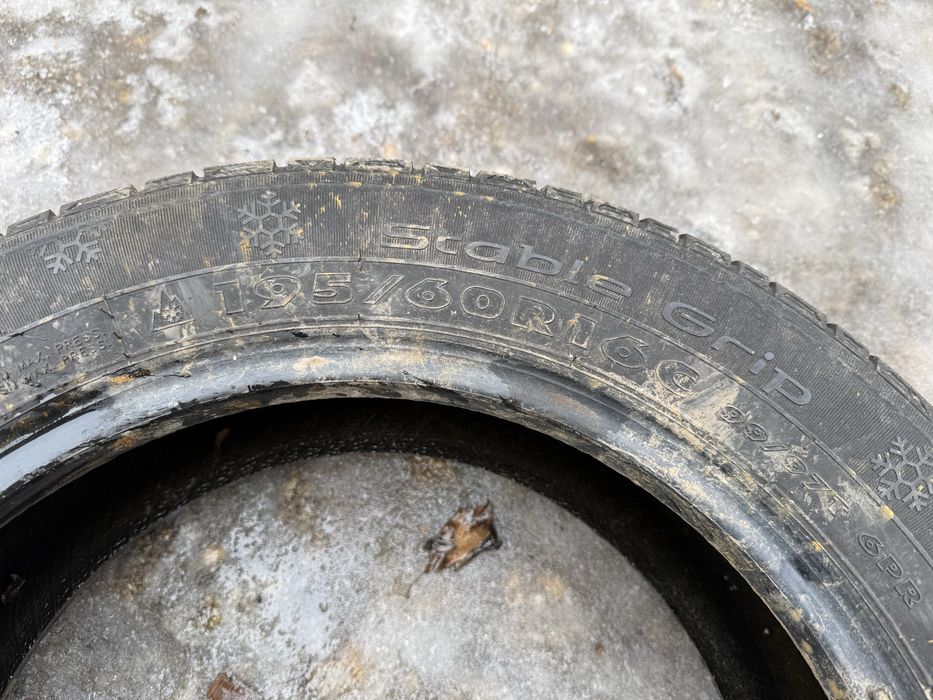 Vand 4 Cauciucuri de iarna  195/60 R16C
