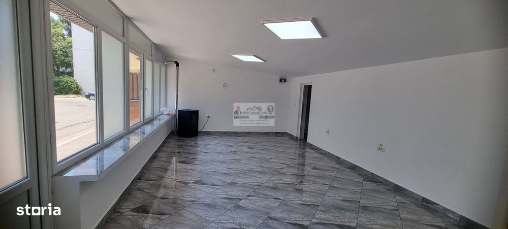 Spațiu comercial stradal – 65 mp, vizibilitate excelentă, zonă intens