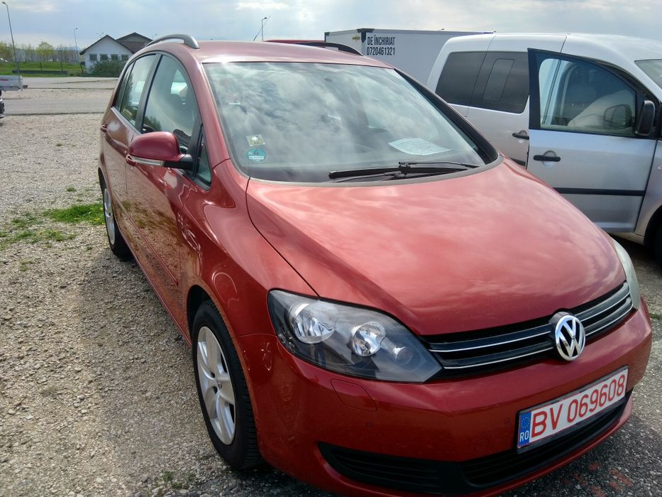 Vând  autoturism marca Volkswagen Golf 5