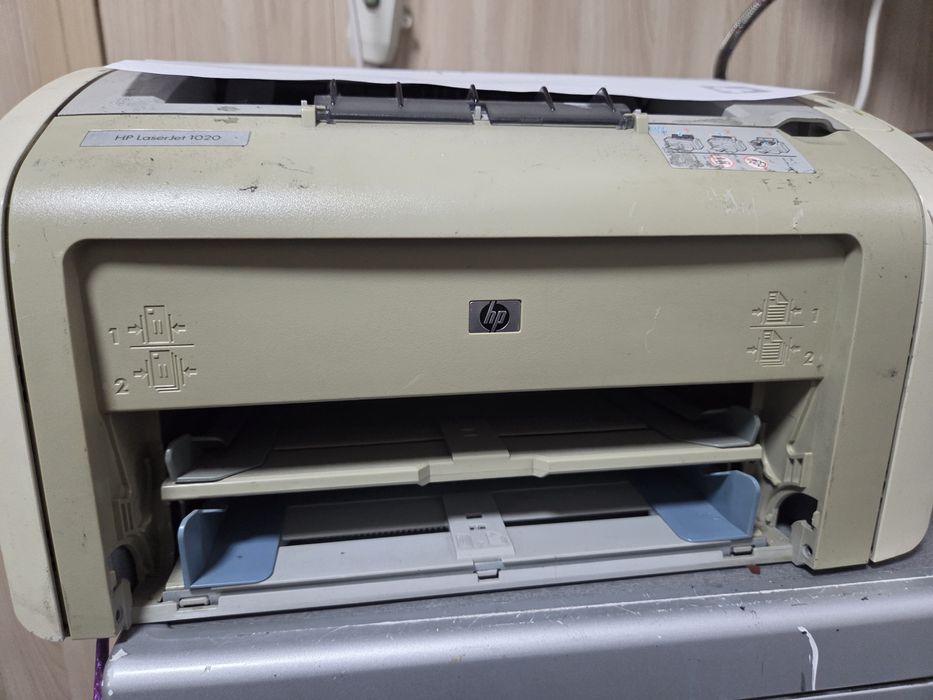 Продаю принтеры HP 1020,  Canon