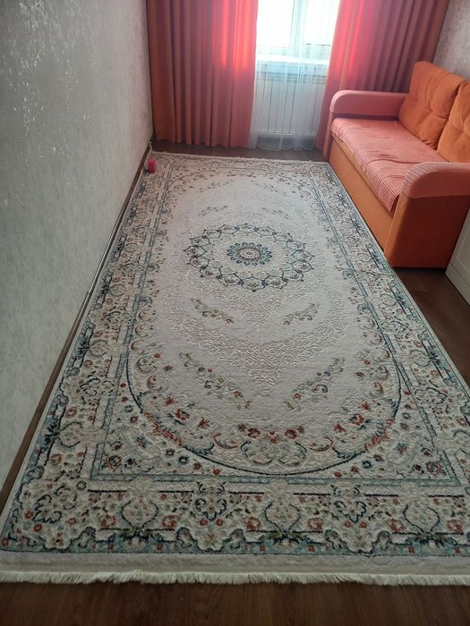 Продам ковры 5 шт