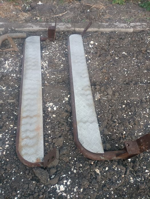 Продаю ступеньки на Газель