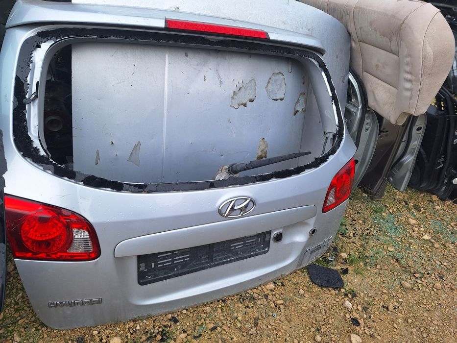 Врата багажник за Hyundai Santa Fe / Хюндай Санта Фе 2009г