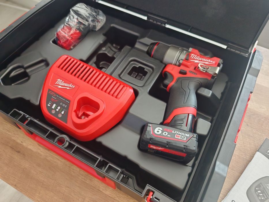 Milwaukee M12 FPD2-602x kit filetanta