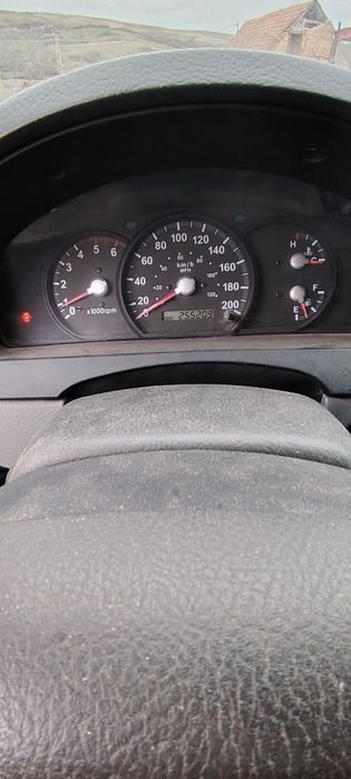 Vînd KIA sorento2005 4x4