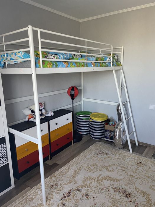 Продам 3-ком квартиру Островского 147