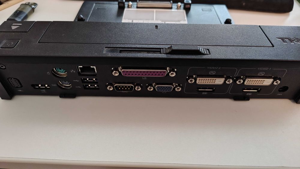 Docking Station DELL PR02X – Fără încărcător