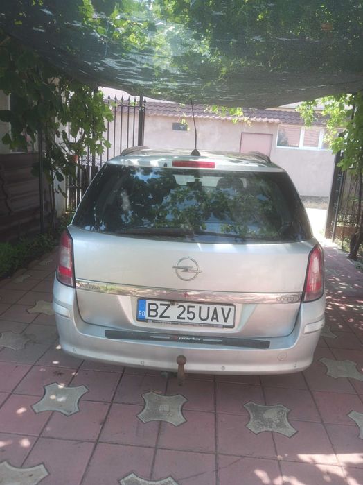 Vand Opel ASTRA H 2008