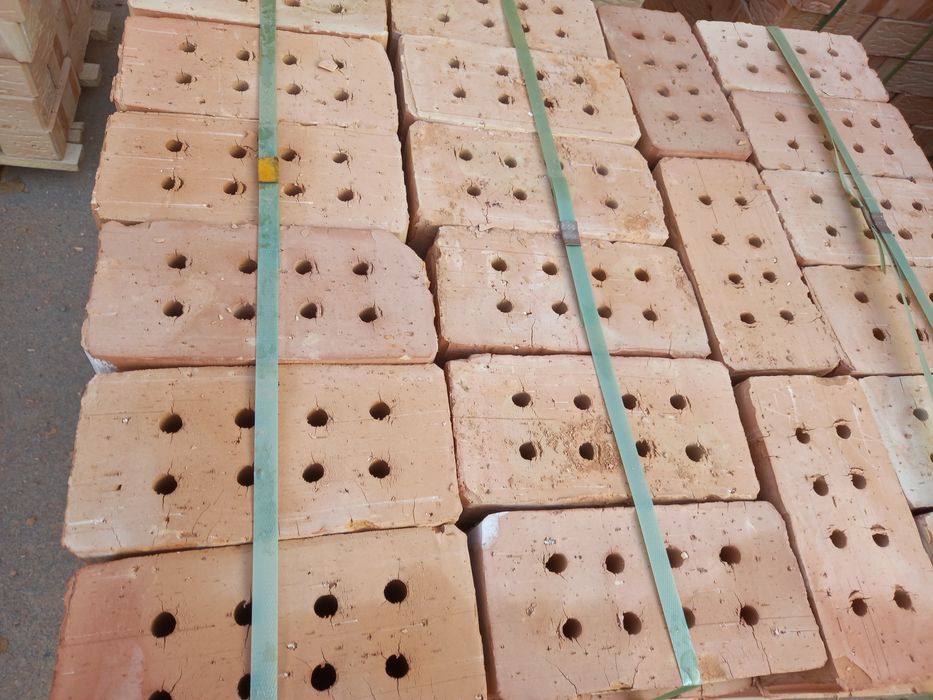 Забутовочный кирпичи