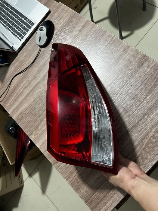 Фонарь правый Киа Рио Rio