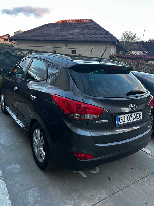 HYUNDAI ix35 2011 — imagine 2