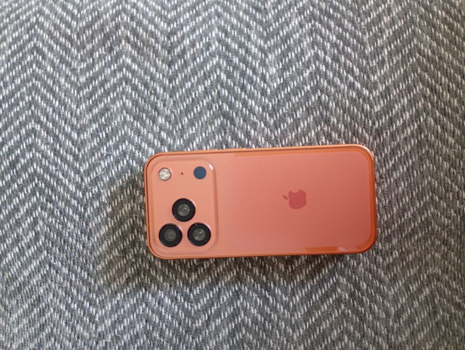 I phone 17 pro max mini