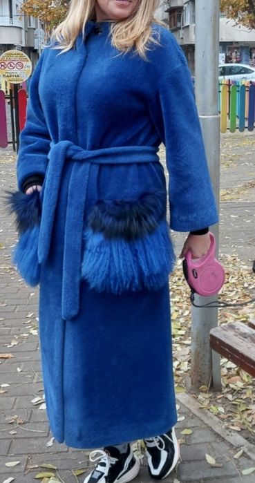 Луксозно палто . Размер М/S.