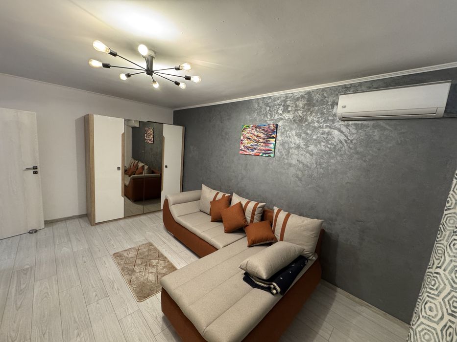 Apartament 3 camere de inchiriat sun plaza