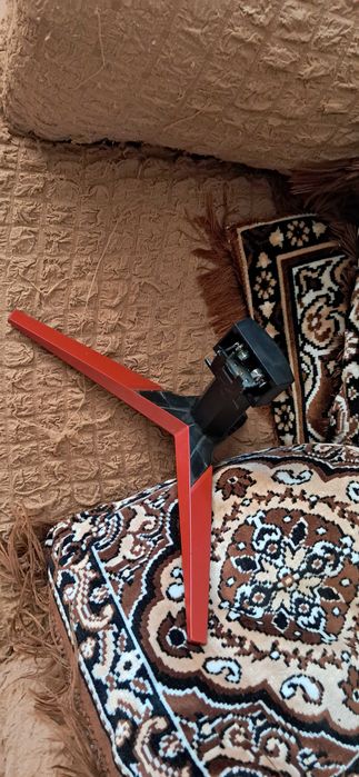 Монитор Acer 24 битый. На запчасти.