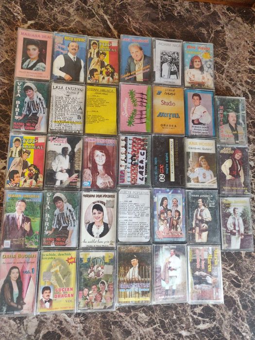 Casete audio muzica usoara si populara