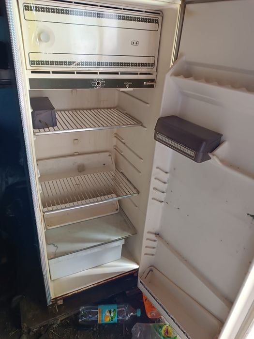 Холодильники старые