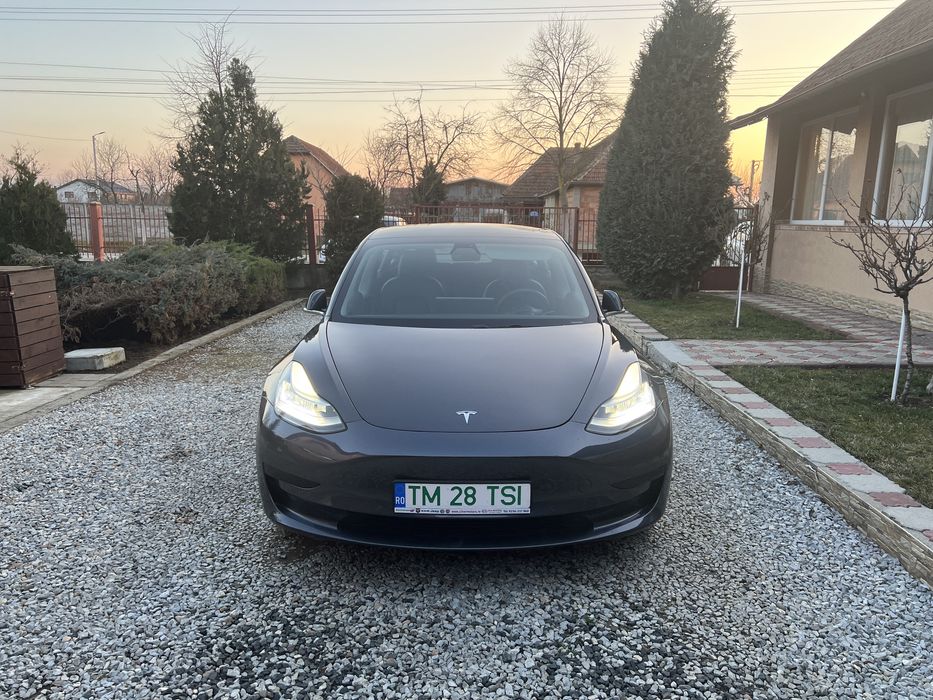 Tesla Model 3 Standard Range Plus