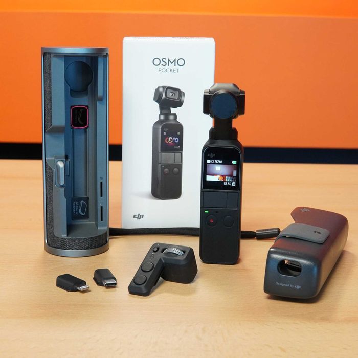 Camera DJI Osmo Pocket OT110, cu Accesorii Extra (Carcasa Protecție, Filtru, Zoom Controller, SD Card 64GB)