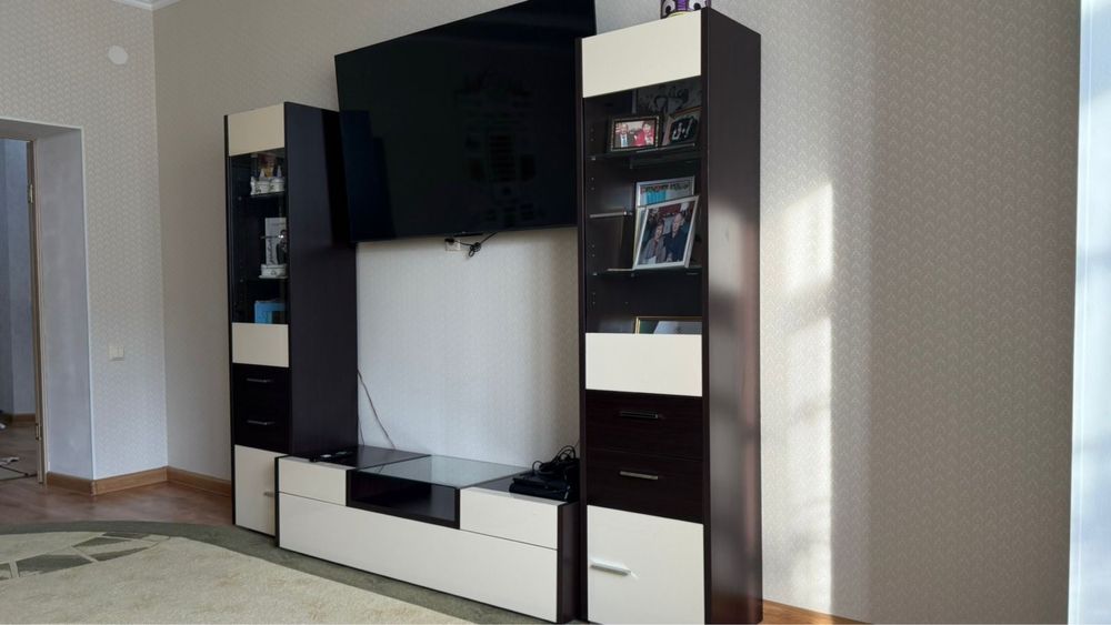 Продам стенку шатуры.