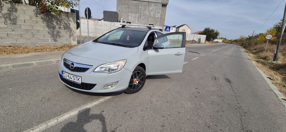 OPEL Astra 2011 — imagine 2