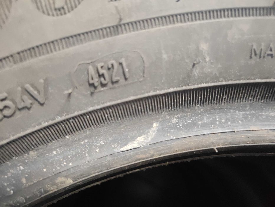 4бр.зимни гуми 195/60/16C Goodyear