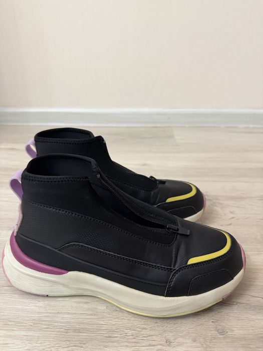 Высокие кроссовки Зара для девочек