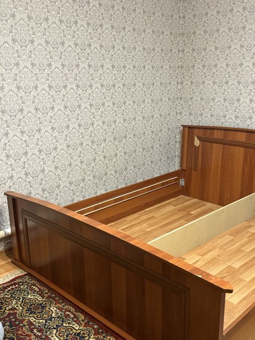 Кровать продаю срочно