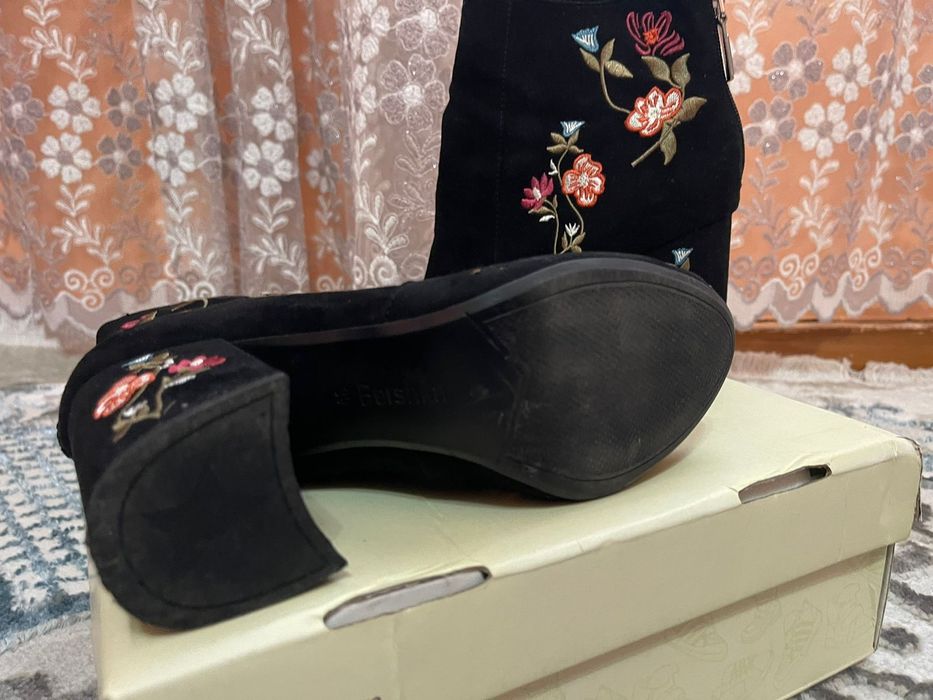 Замш ботинка 39 размер