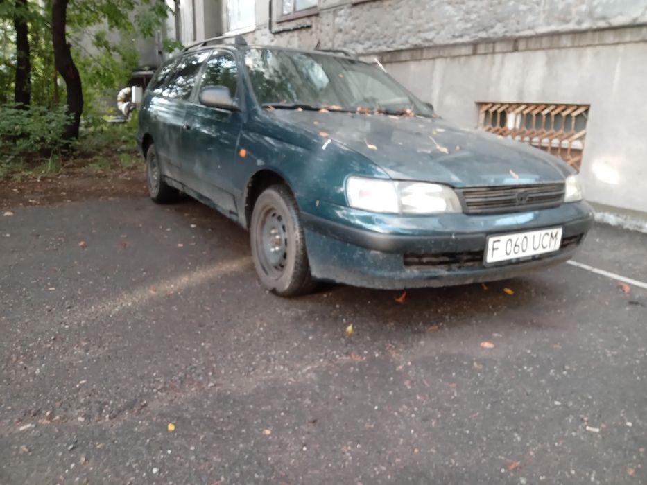 Carina E универсал