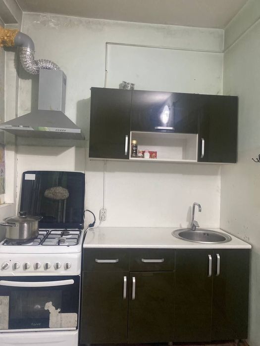 Продаётся 2-х комнатная квартира в Сергели 6