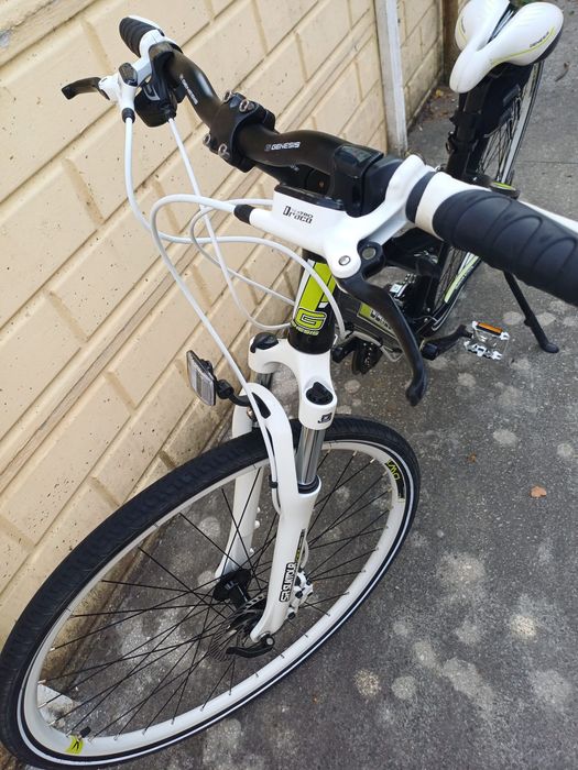 Bicicletă cross Genesis