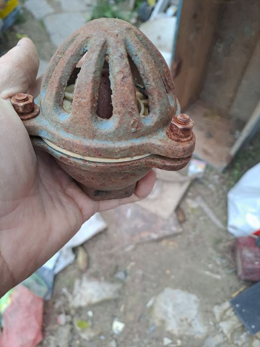 Смукател за вода от Соца.