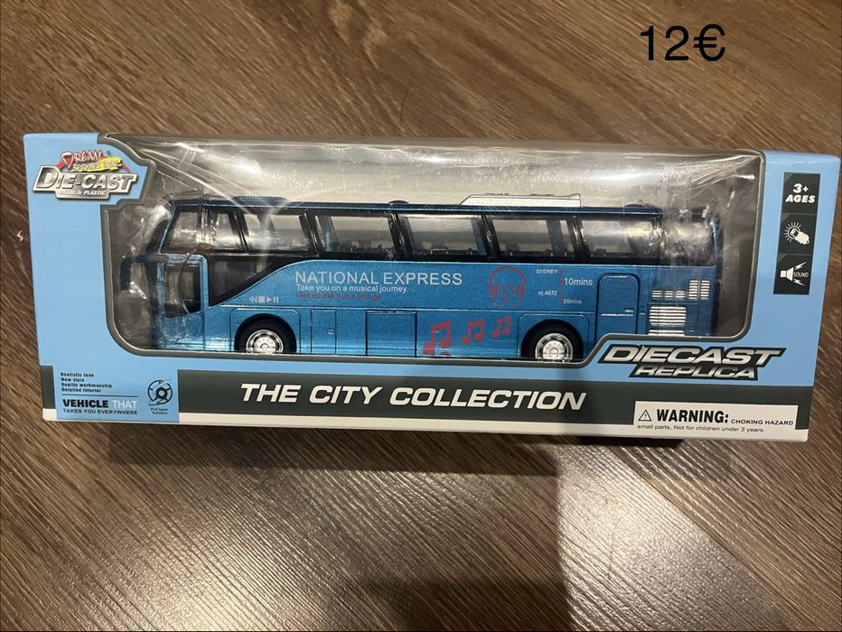 Нова играчка интерактивен динозавър и др