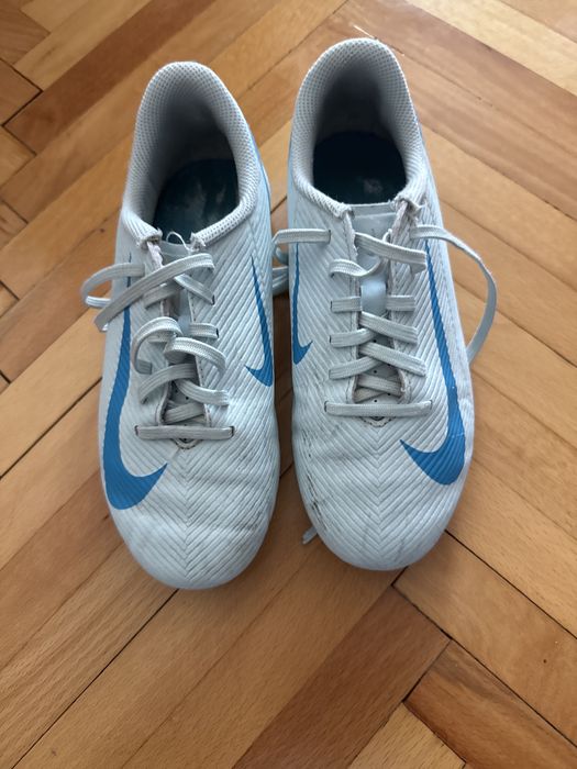 Бутонки Nike номер 34