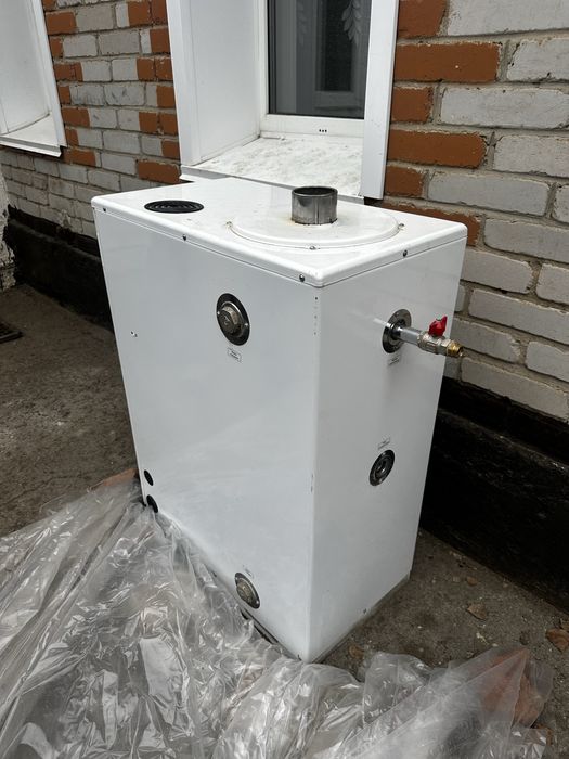 Продам котел Navien