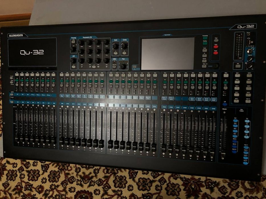 Allen & heath Qu 32 sifrovoy pult sotiladi