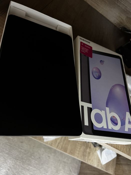 Продам Samsung Galaxy Tab A 8.4 дюм 32ГБ  Б.У